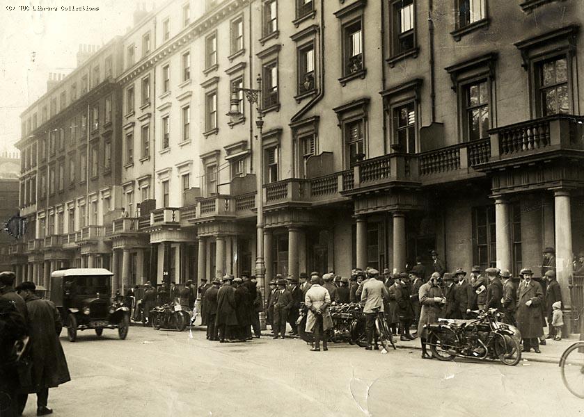 Dispatch riders wait for orders outside the TUC headquarters, 1926