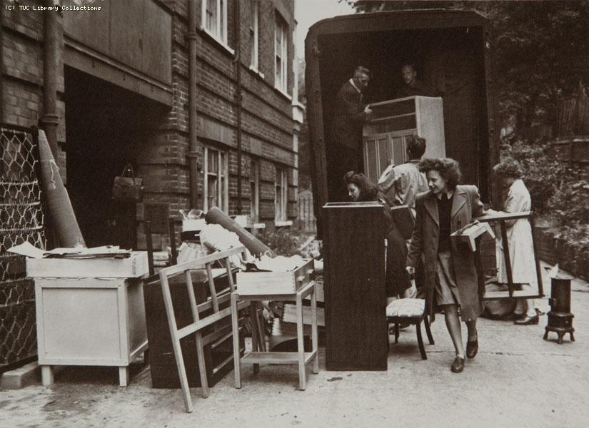 Homeless squatters, 1946